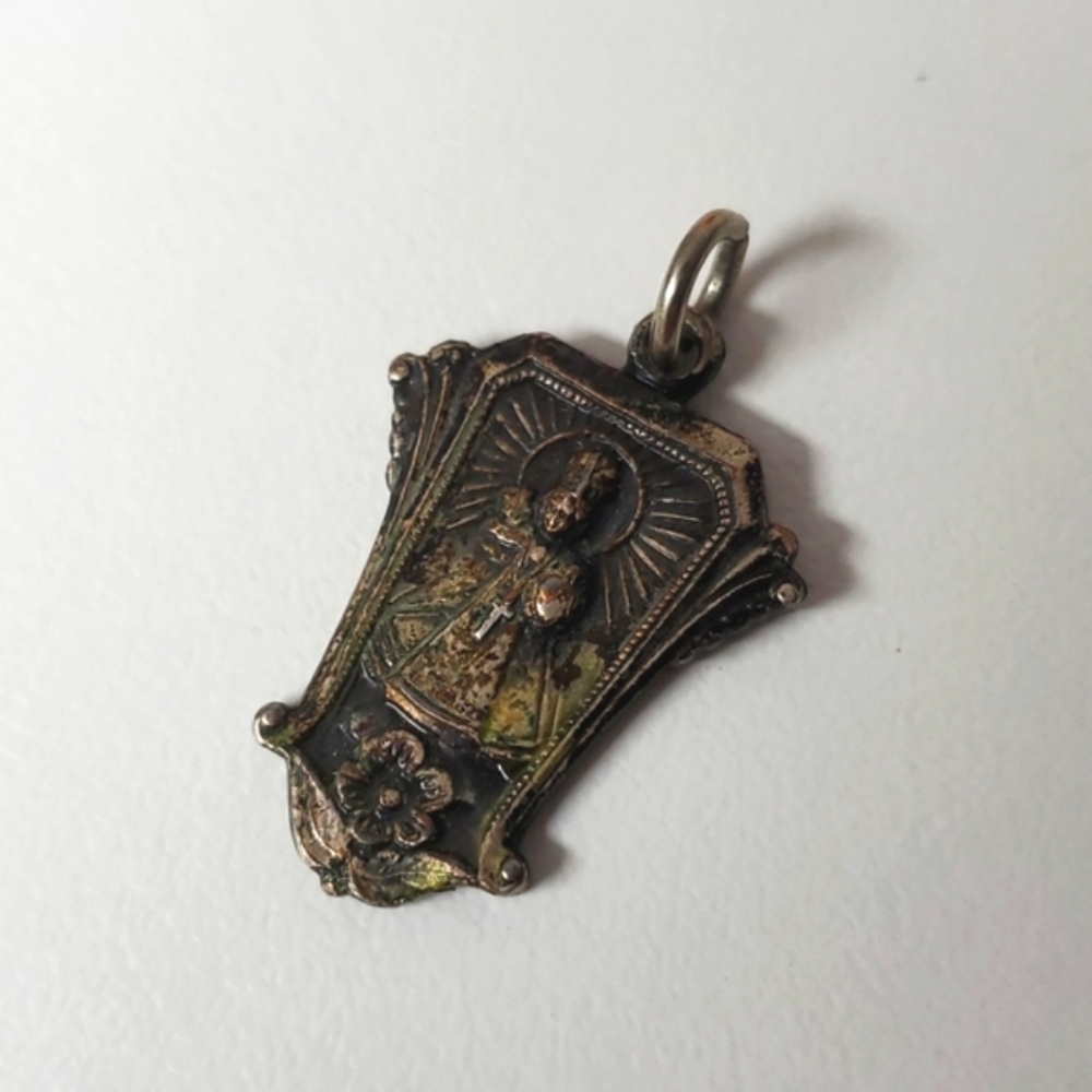 Antique art deco miraculous infant Jesus of Prague pendant